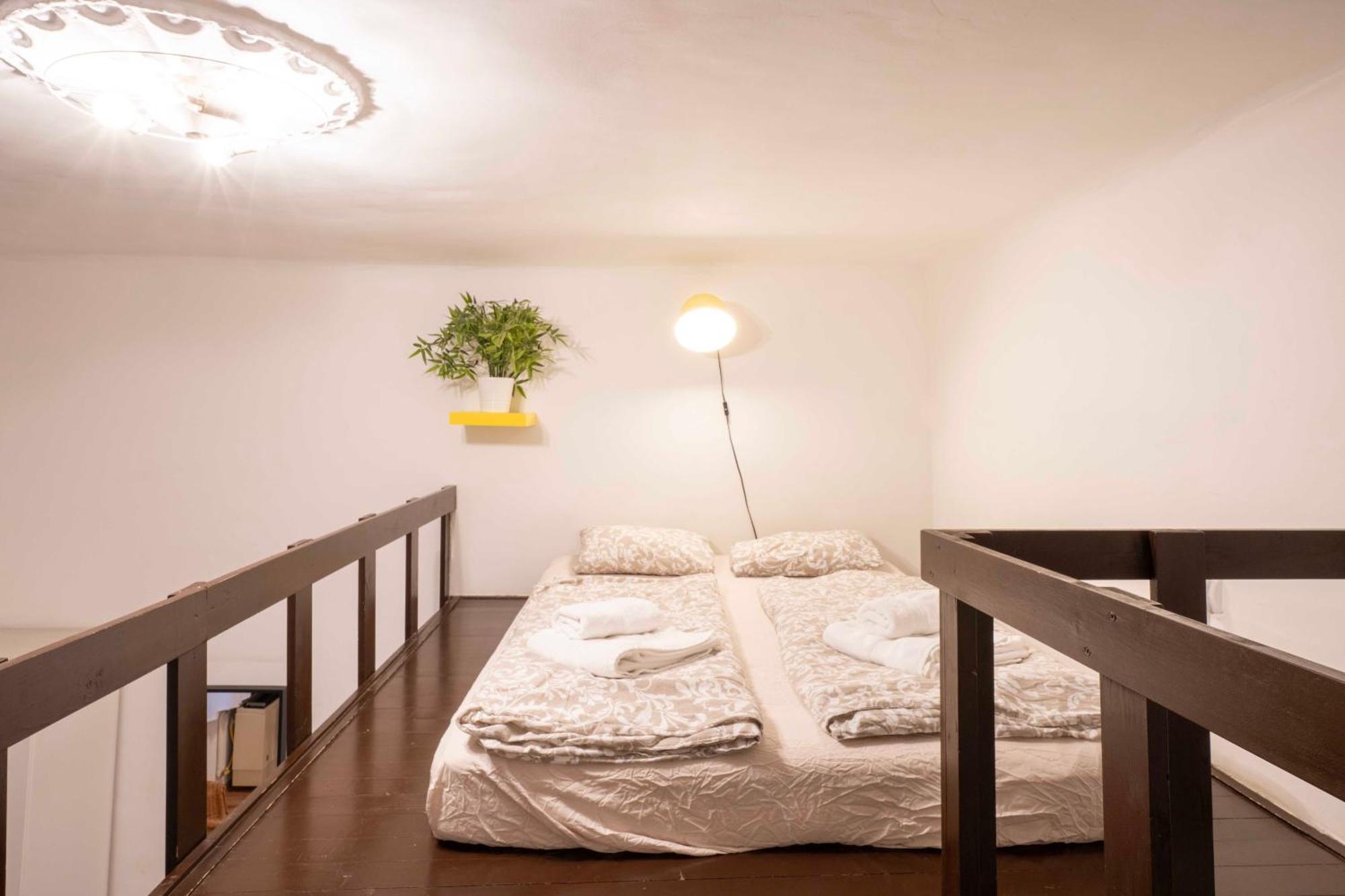 Quiet Cozy Apartment In Party Street E1 Budapeşte Dış mekan fotoğraf