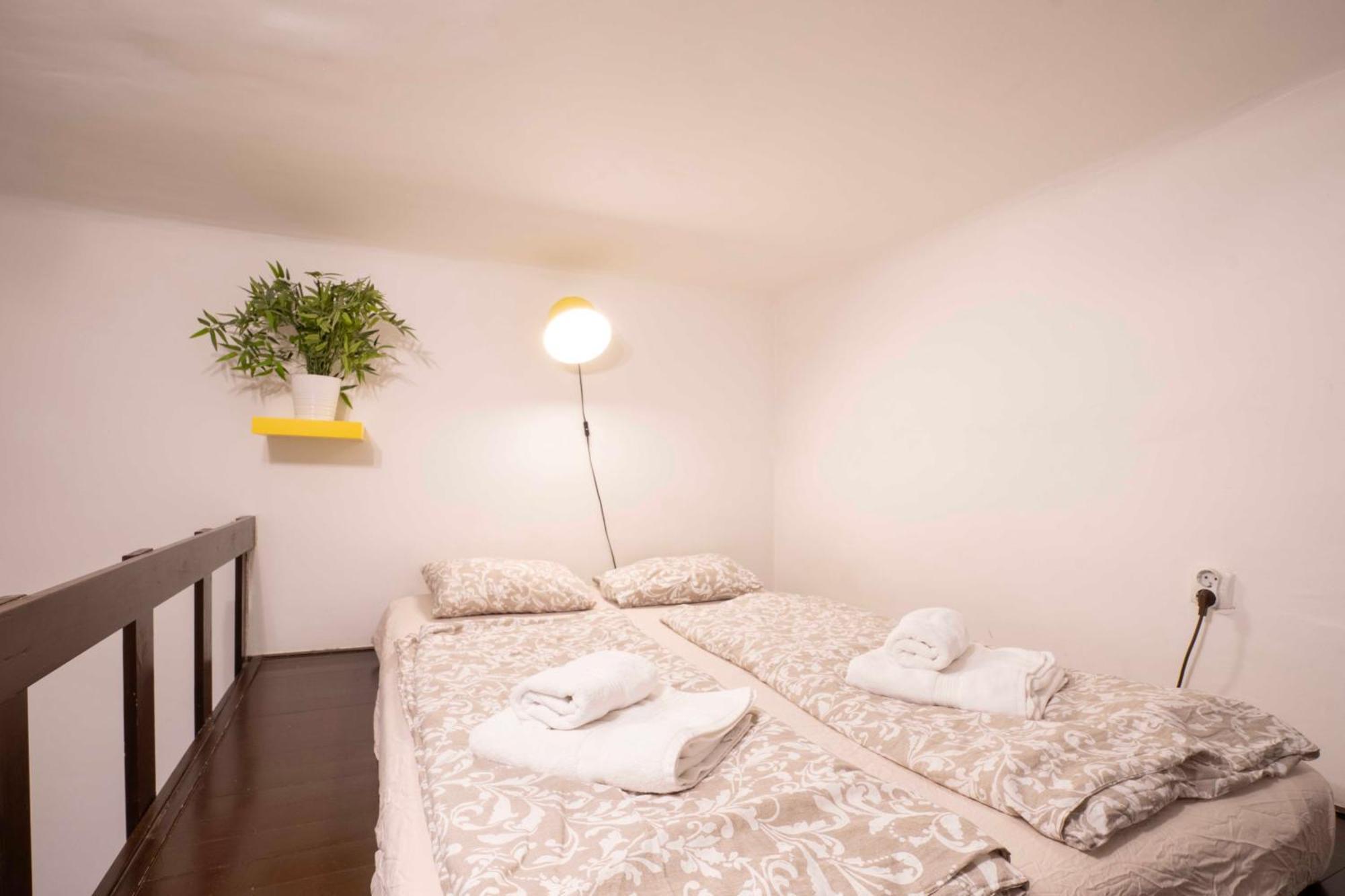 Quiet Cozy Apartment In Party Street E1 Budapeşte Dış mekan fotoğraf