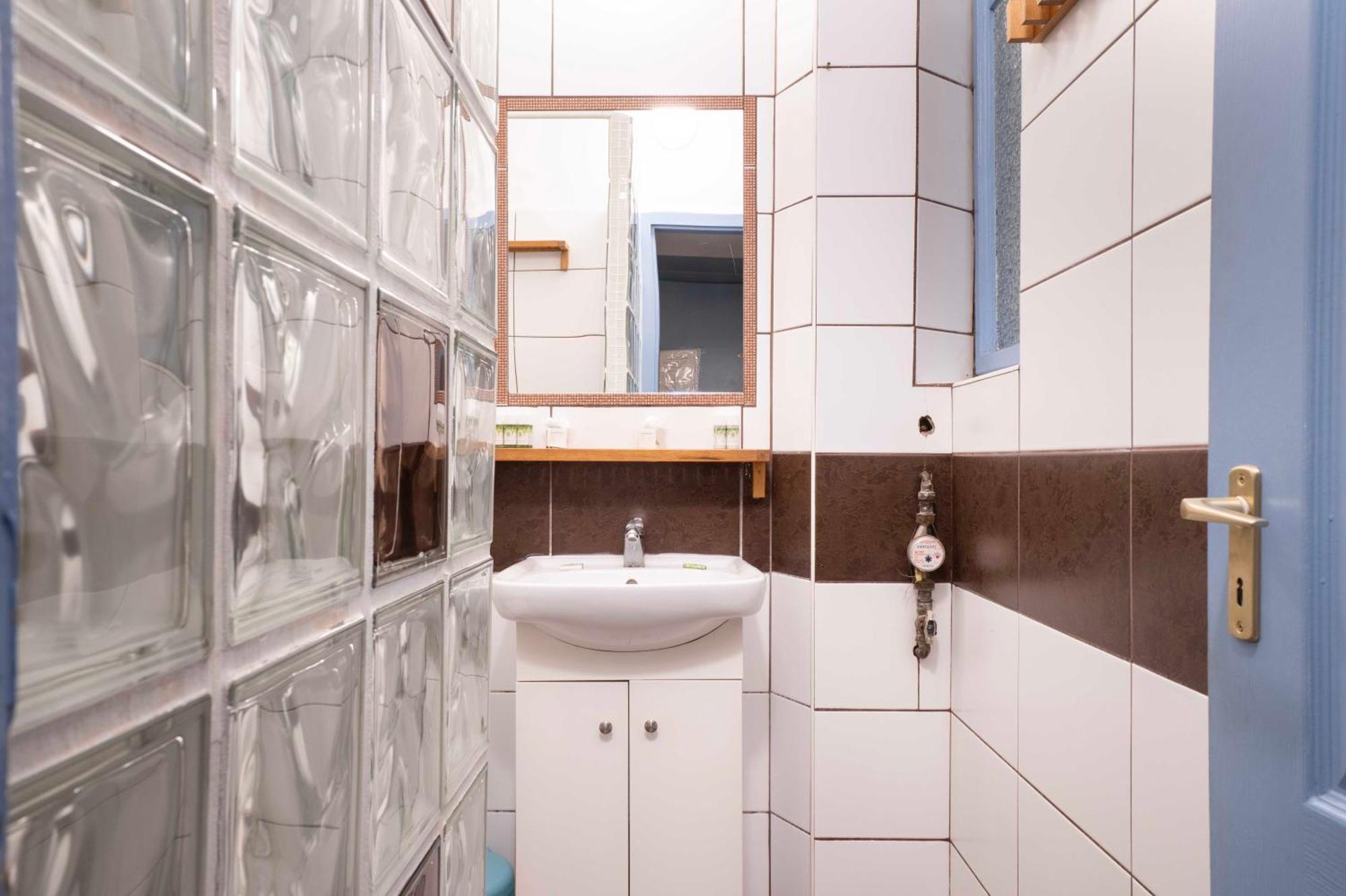 Quiet Cozy Apartment In Party Street E1 Budapeşte Dış mekan fotoğraf
