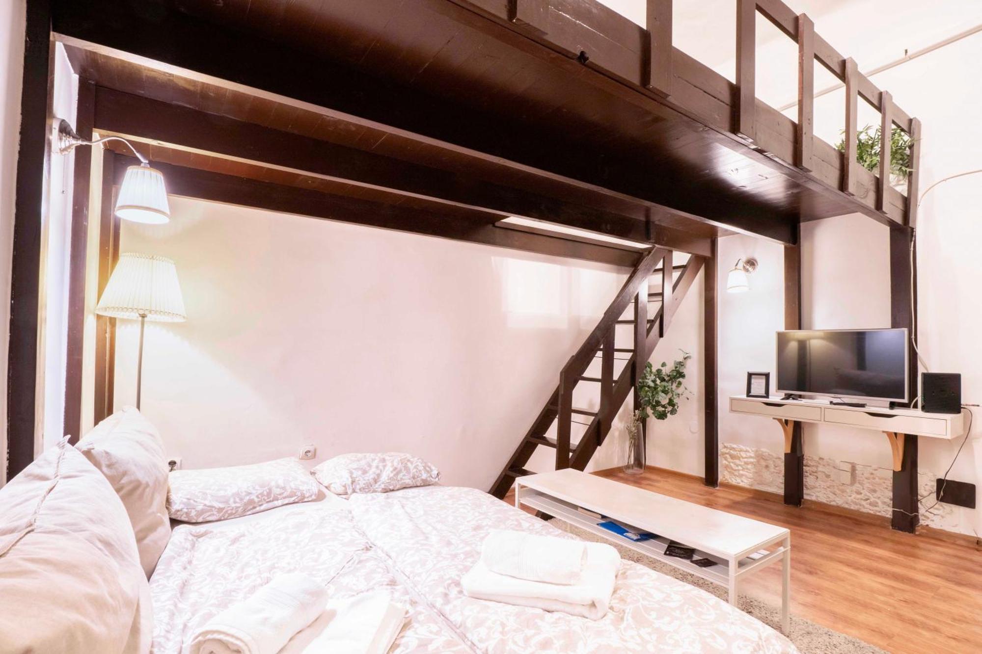Quiet Cozy Apartment In Party Street E1 Budapeşte Dış mekan fotoğraf